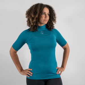 [034513] RASH GUARD FOURTH ELEMENT HYDRO T MANCHES COURTES FEMME